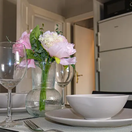 Comfy Flat Centre - 3 Апартаменты