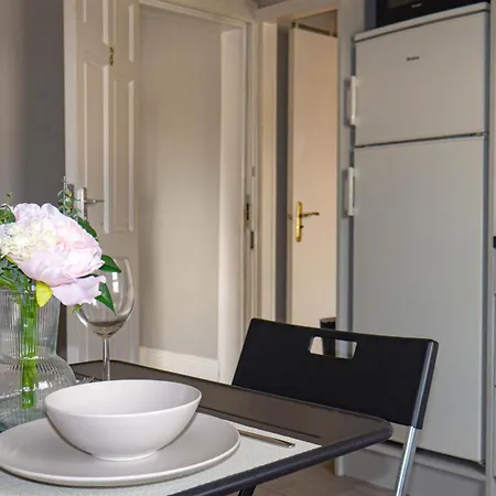 Comfy Flat Centre - 3 *